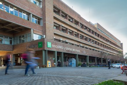 Galería de fotos de la Facultad de Bioquímica y Ciencias Biológicas